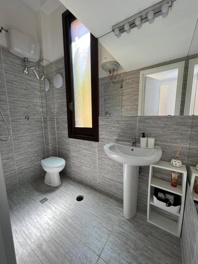 Surf House Apartment Lido di Ostia Bagian luar foto